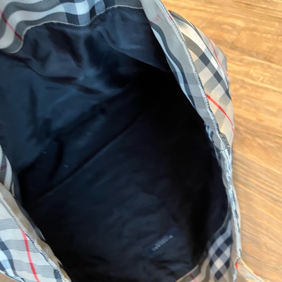 Burberry Tote Bag - Picture 4 of 9